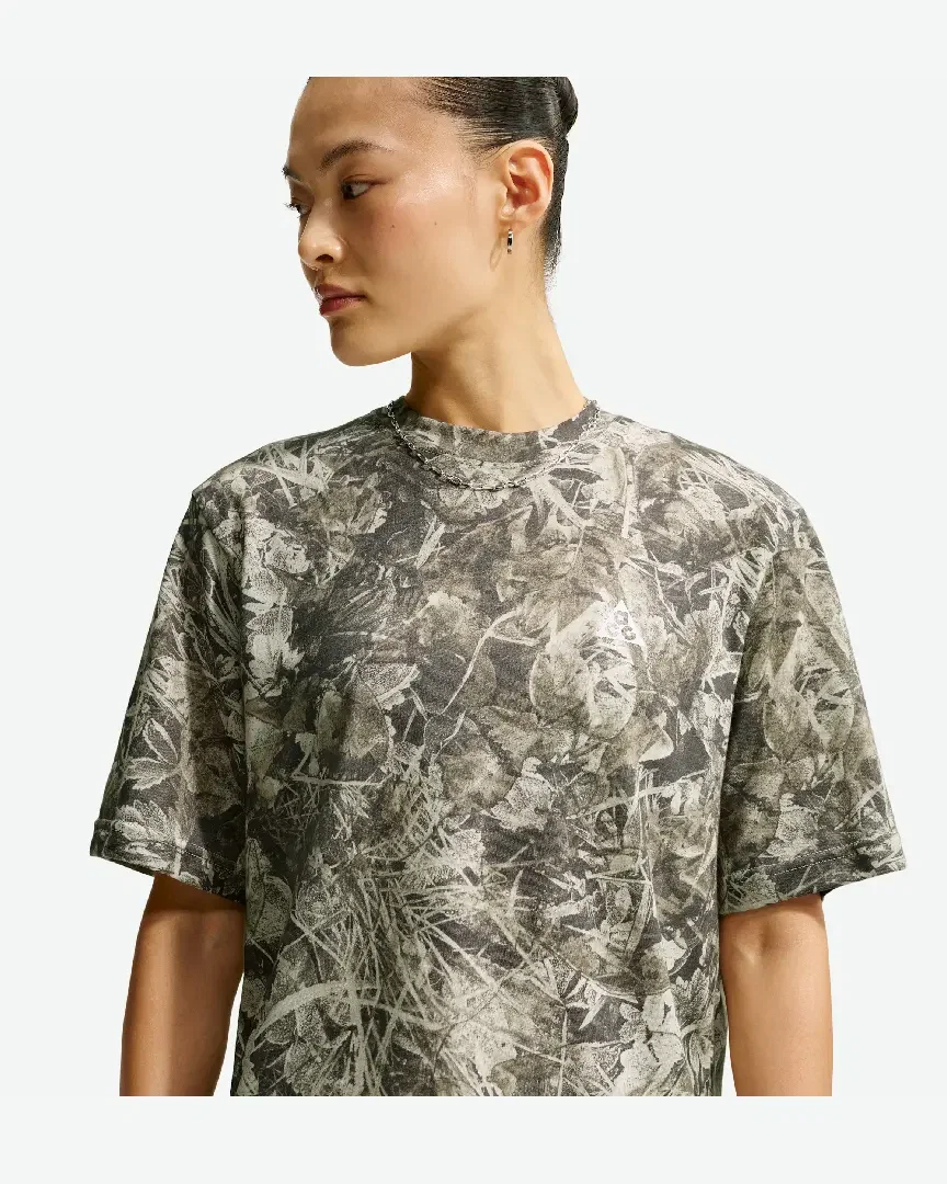 T-shirt de trail Dri-FIT ACG "Chamo Camo" Femme