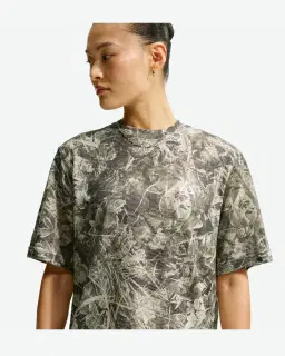 T-shirt de trail Dri-FIT ACG "Chamo Camo" Femme – 1/4