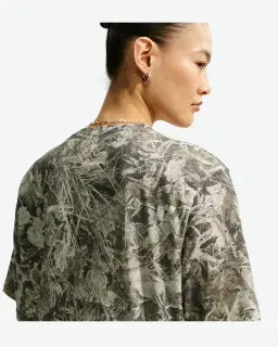 T-shirt de trail Dri-FIT ACG "Chamo Camo" Femme – 2/4