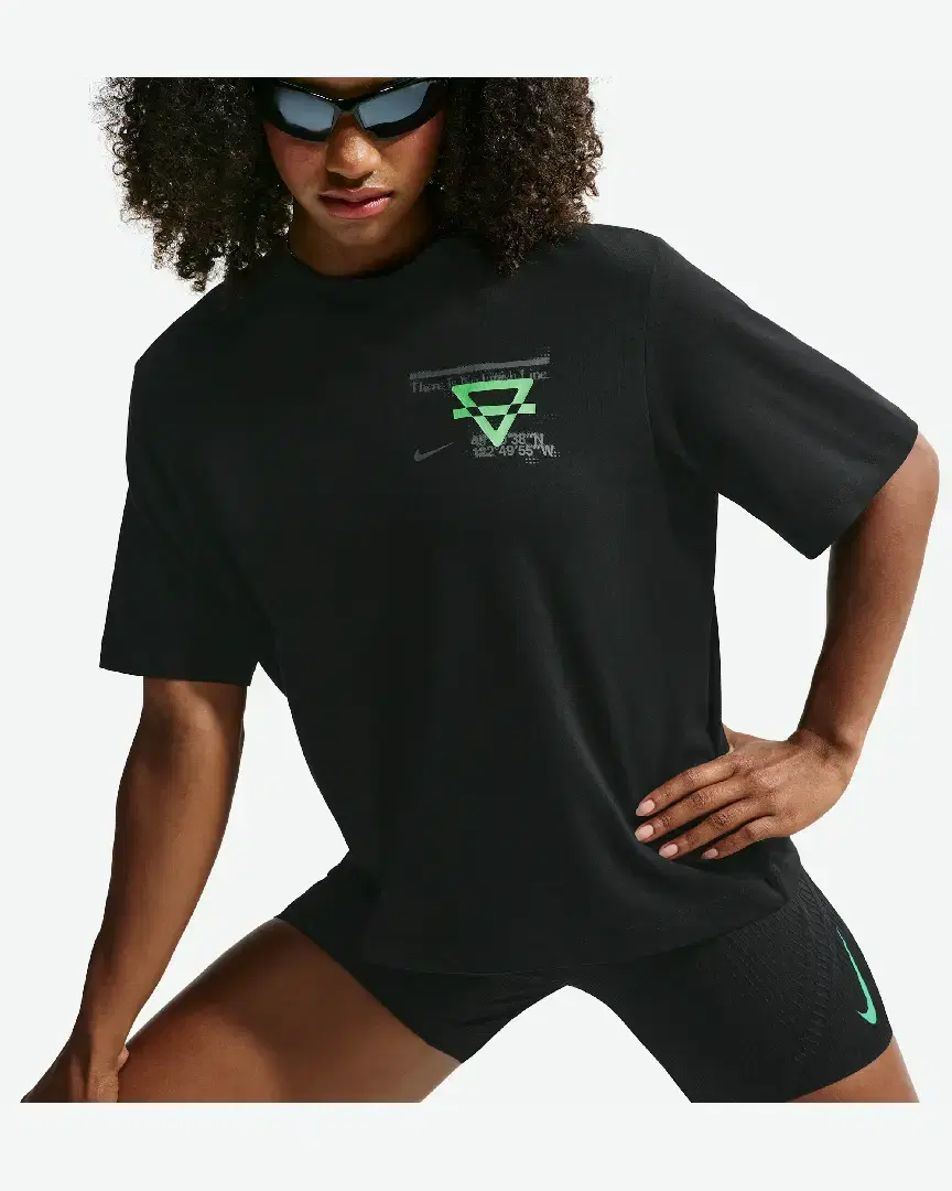 Tee-Shirt Dri-Fit Nike Swift W - IM8893-010 (2) au meilleur prix !