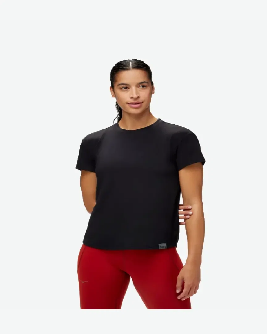 t-shirt essential hoka Femme