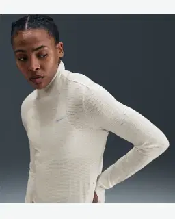 Tee-shirt à col roulé Nike Therma-FIT Swift Femme – 1/4
