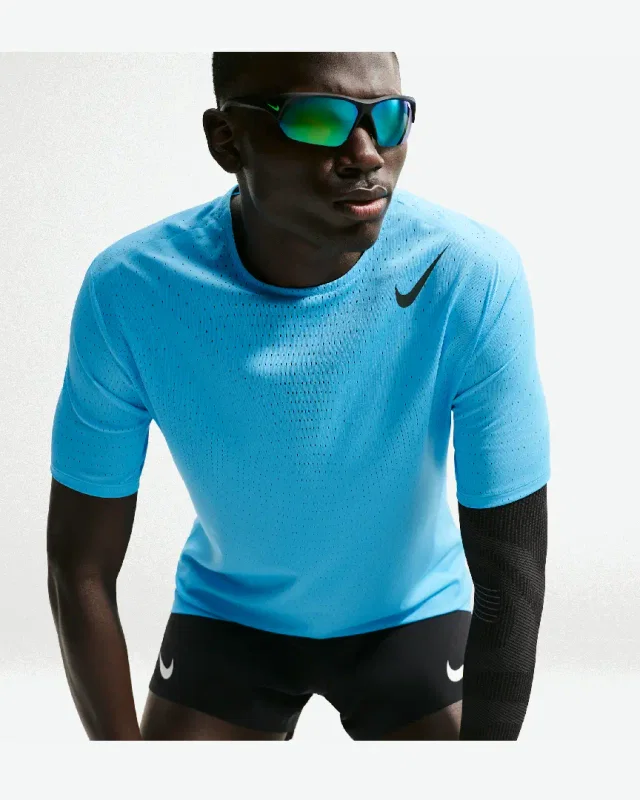 Tee-Shirt Nike Aeroswift M