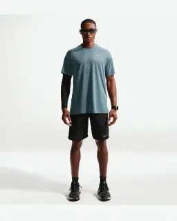 Tee-shirt à manches courtes et motifs réfléchissants Dri-FIT ADV Nike Stride Homme – 4/4