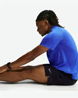 Tee-shirt à manches courtes et motifs réfléchissants Dri-FIT ADV Nike Stride Homme – 3/4