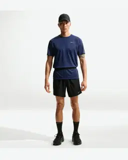 Tee-shirt à manches courtes et motifs réfléchissants Dri-FIT ADV Nike Stride Homme – 4/4
