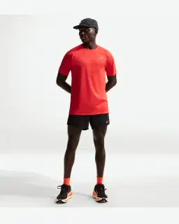 Tee-shirt à manches courtes et motifs réfléchissants Dri-FIT ADV Nike Stride Homme – 4/4