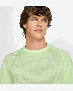 Tee-shirt Nike Stride Berlin Marathon Homme – 3/4
