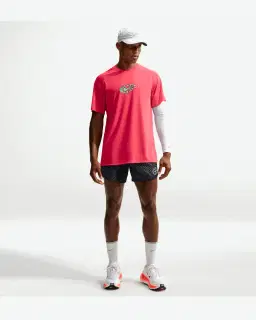Tee-shirt à manches courtes et motifs réfléchissants Dri-FIT ADV Nike Stride Homme – 4/4