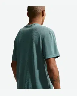 Tee-shirt à manches courtes et protection UV Dri-FIT Nike Miler Homme – 2/4
