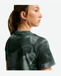 Tee-shirt à manches courtes Dri-FIT Nike Miler pour enfant – 2/4