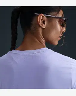 Tee-shirt à manches courtes Dri-FIT Nike One Swoosh Femme – 2/4