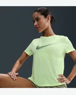 Tee-shirt à manches courtes Dri-FIT Nike One Swoosh Femme – 3/4