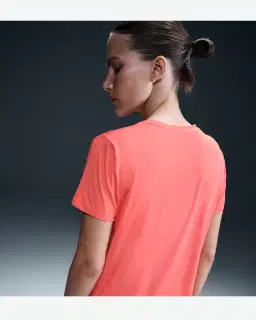 Tee-shirt à manches courtes Dri-FIT Nike One Swoosh Femme – 3/4