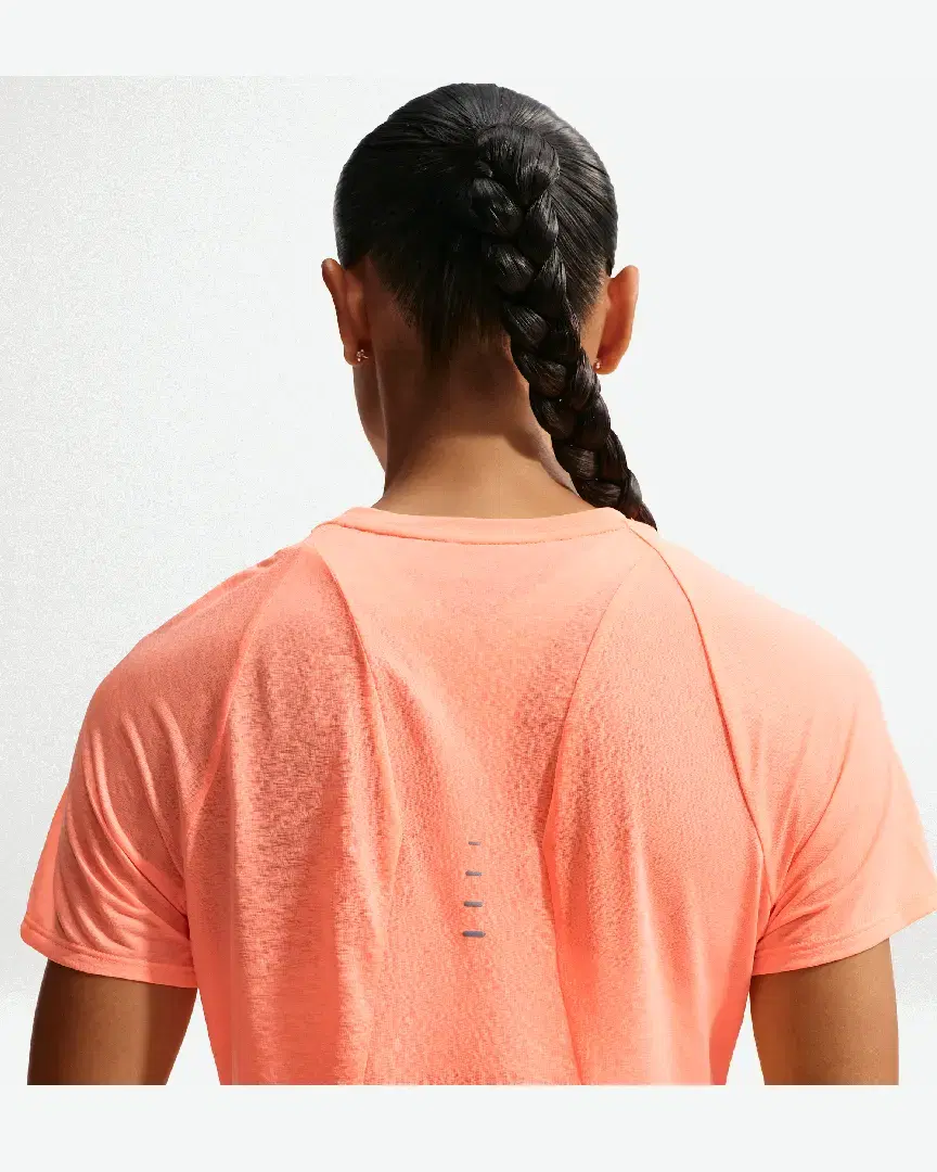 Tee-Shirt À Manches Courtes Dri-Fit Nike Swift Breathe W - IF1680-852 (1) au meilleur prix !
