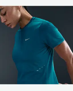 Tee-shirt à manches courtes Dri-FIT Nike Swift Wool Femme – 3/4