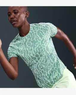 Tee-shirt à manches courtes Dri-FIT Nike Swift Wool Femme – 3/4