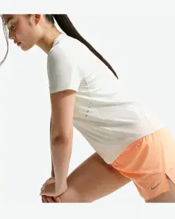 Tee-shirt à manches courtes Dri-FIT Nike Swift Wool Femme – 3/4