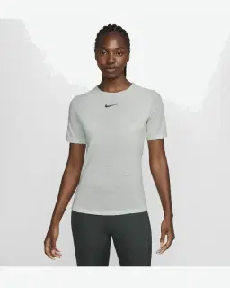 Tee-shirt à manches courtes Dri-FIT Nike Swift Wool Femme – 1/4