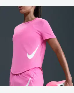 Tee-shirt à manches courtes Dri-FIT Nike Tempo Swoosh Run Femme – 3/4