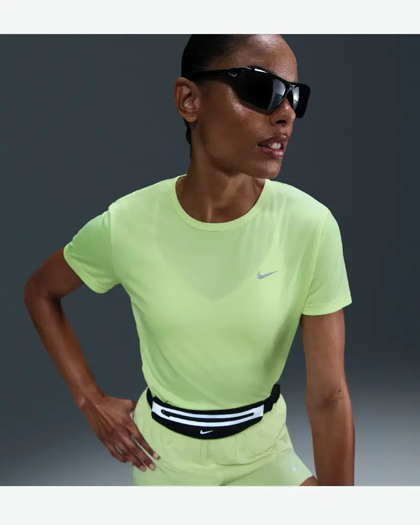 Tee-Shirt À Manches Courtes Dri-Fit Nike Tempo W - Women (9) au meilleur prix !