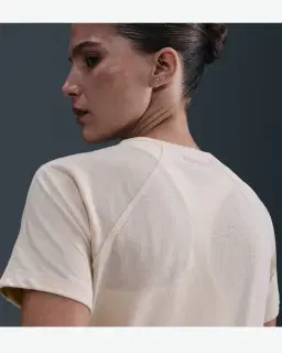 Tee-shirt à manches courtes Nike Dri-FIT Trail Femme – 2/4