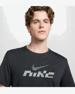 Tee-shirt à manches courtes Dri-FIT UV Nike Miler Flash Homme – 3/4