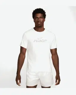 Tee-shirt à manches courtes Dri-FIT UV Nike Miler Flash Homme – 1/4