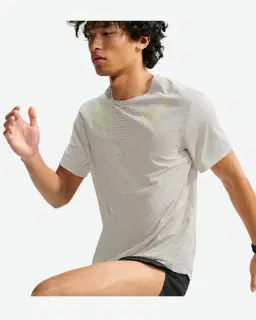 Tee-shirt à manches courtes Dri-FIT ADV Nike AeroSwift Homme – 3/4