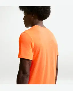 Tee-shirt à manches courtes et protection UV Dri-FIT Nike Miler Homme – 2/4