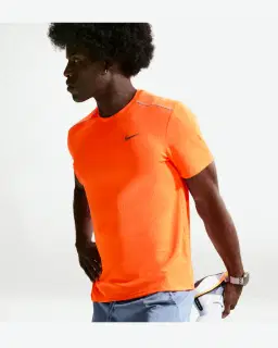 Tee-shirt à manches courtes et protection UV Dri-FIT Nike Miler Homme – 3/4