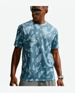 Tee-shirt à manches courtes et protection UV Dri-FIT Nike Miler Homme – 1/4
