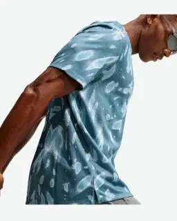 Tee-shirt à manches courtes et protection UV Dri-FIT Nike Miler Homme – 2/4