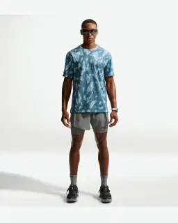 Tee-shirt à manches courtes et protection UV Dri-FIT Nike Miler Homme – 4/4