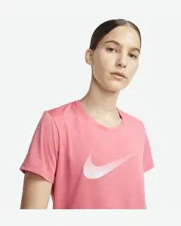 Tee-shirt à manches courtes Nike Dri-FIT One Femme – 3/4