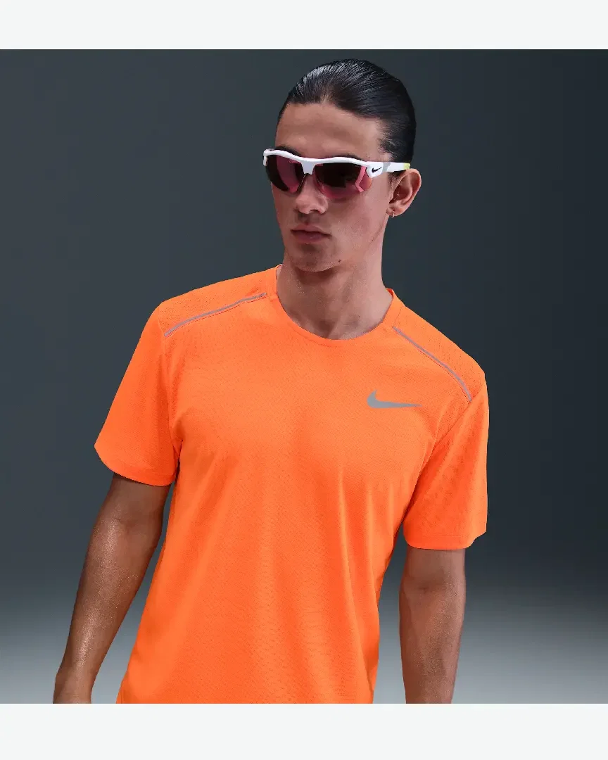 Tee-shirt à manches courtes et motifs Nike Miler Homme