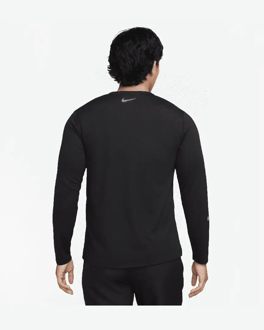 Tee-Shirt À Manches Longues Dri-Fit Uv Nike Miler Flash M - FB8552-010 (1) au meilleur prix !