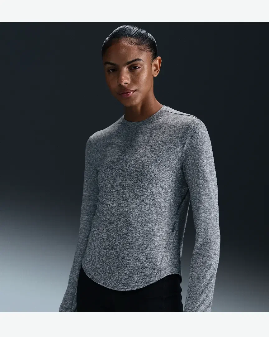 Tee-shirt à manches longues et col ras-du-cou Dri-FIT anti-UV Nike Swift Femme