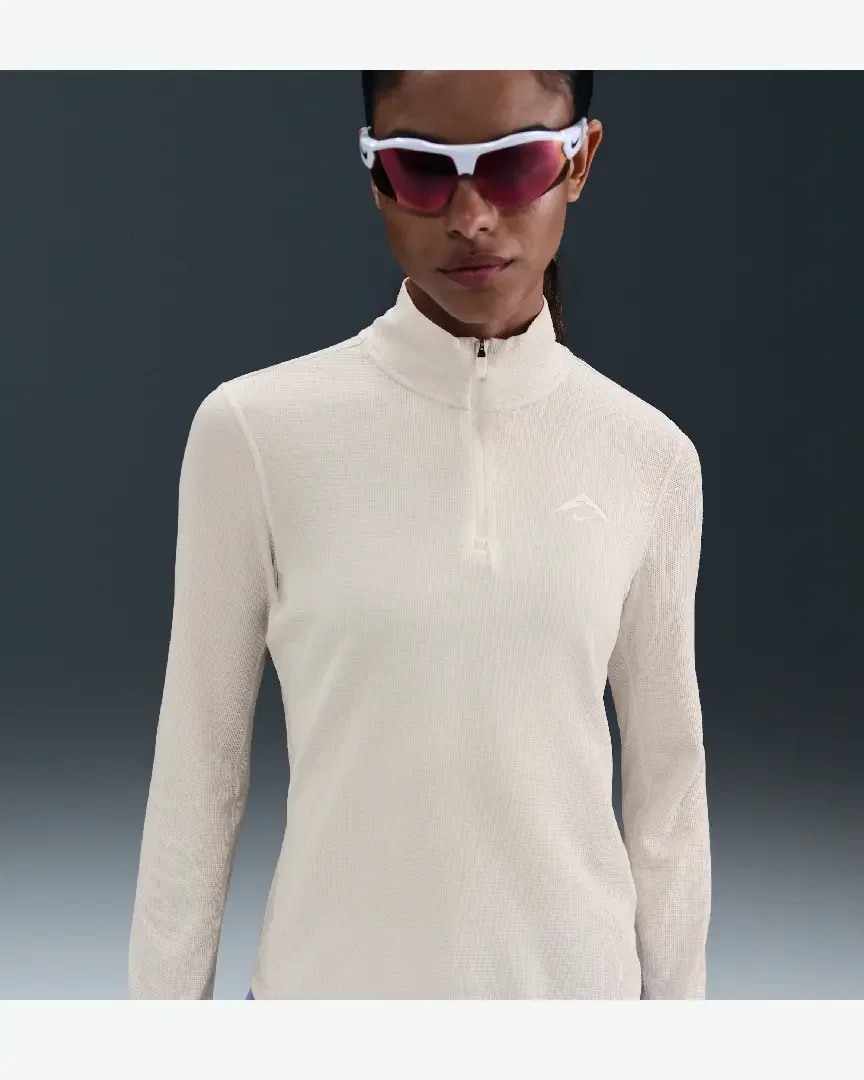 Tee-shirt deuxième couche Dri-FIT à 1/4 de zip Nike Trail Femme