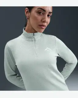 Tee-shirt deuxième couche Dri-FIT à 1/4 de zip Nike Trail Femme – 1/4