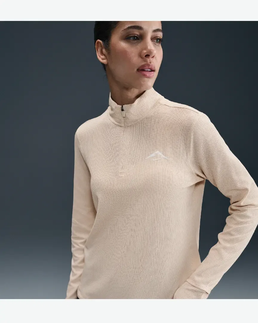 Tee-shirt deuxième couche Dri-FIT à 1/4 de zip Nike Trail Femme