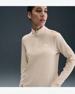 Tee-shirt deuxième couche Dri-FIT à 1/4 de zip Nike Trail Femme – 1/4