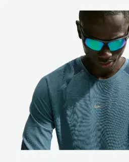 Tee-shirt à manches longues Dri-FIT ADV Nike Stride Homme – 3/4