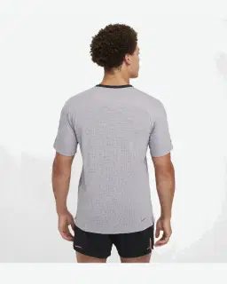 Tee-shirt Nike Homme NK DF SOLAR CHASE SS TOP Homme – 2/4