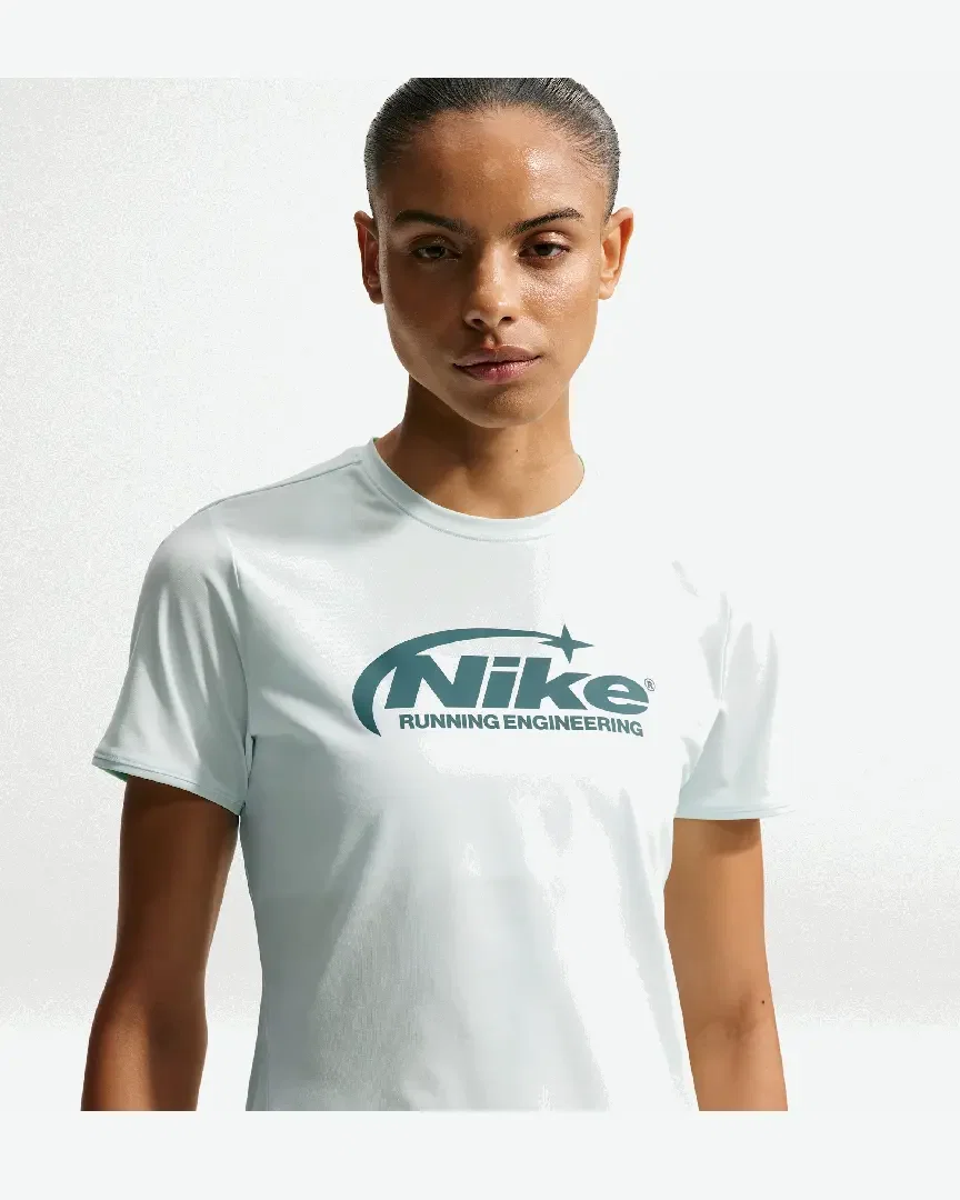Tee-shirt Dri-FIT Nike Swift Femme
