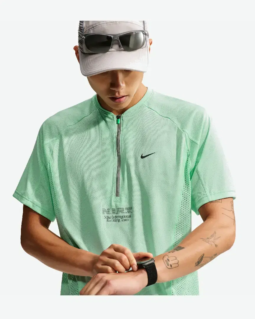 Tee-Shirt Nike Dri-Fit À Manches Courtes M - IX1204-313 (0) au meilleur prix !