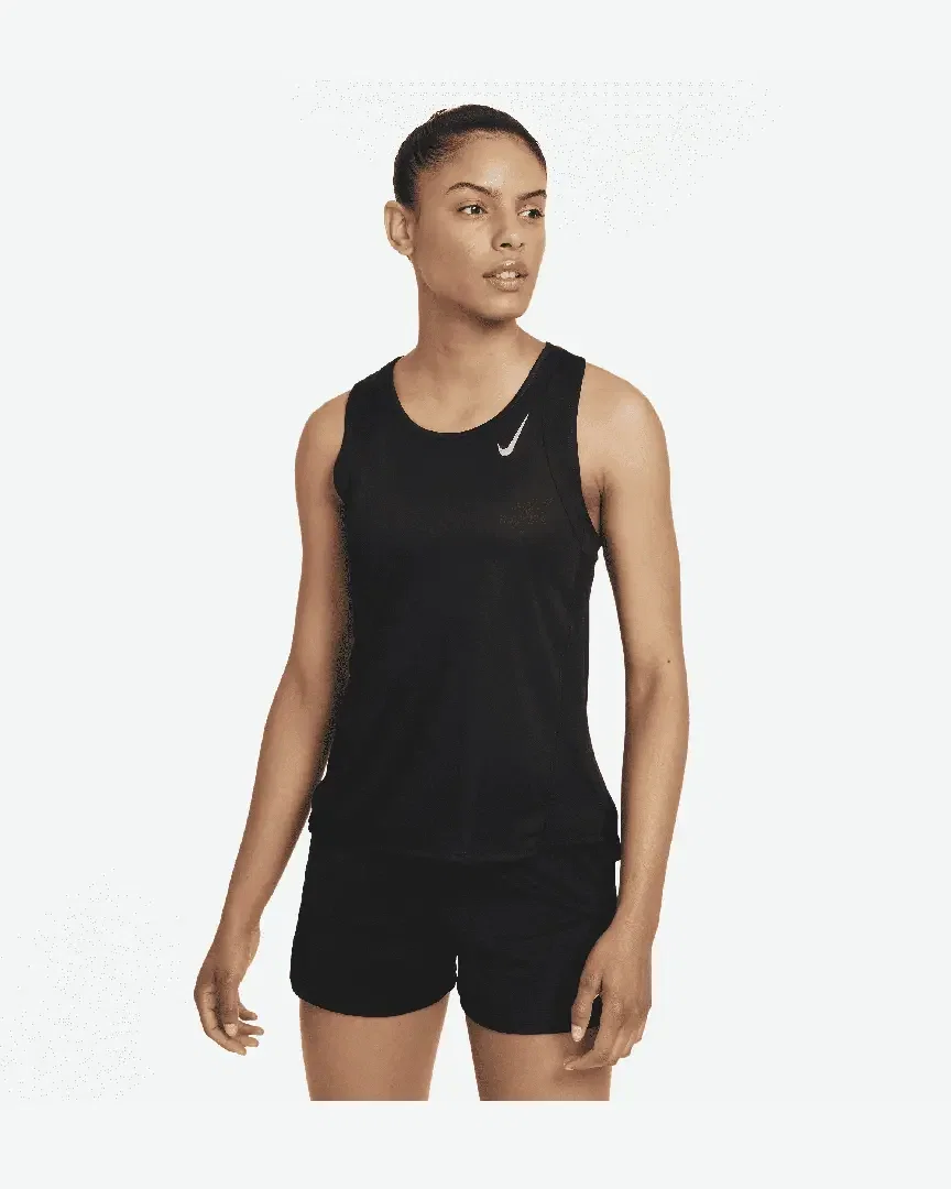 Tee-Shirt Nike Dri-Fit Race W