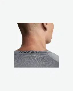 Tee-shirt Nike Homme NP DF TIGHT TOP SS Homme – 5/5