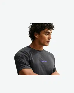 Tee-shirt Nike Stride Homme – 4/4