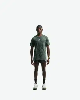 Tee-shirt à manches courtes et motifs réfléchissants Dri-FIT ADV Nike Stride Homme – 3/4